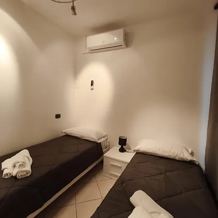 Atmosfera Guest House Rubiera ルビエーラ